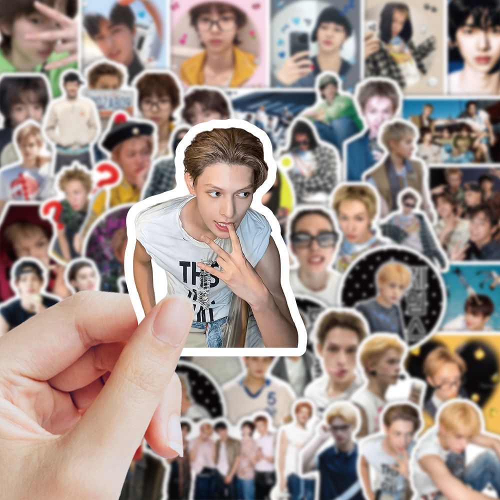 CORTIS-AUFKLEBER, 70 STÜCK